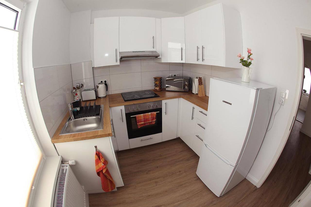 Jessop Haus Apartment Любек Екстериор снимка