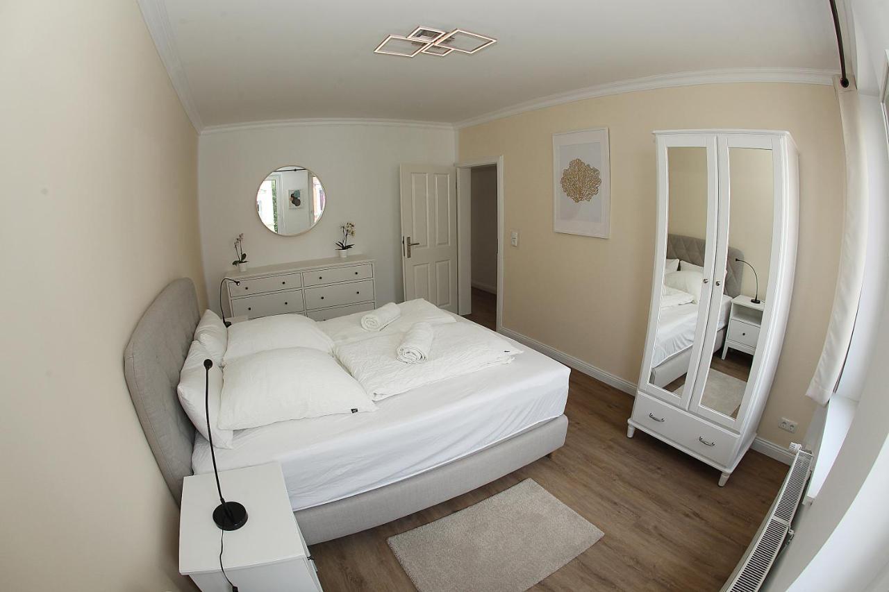 Jessop Haus Apartment Любек Екстериор снимка