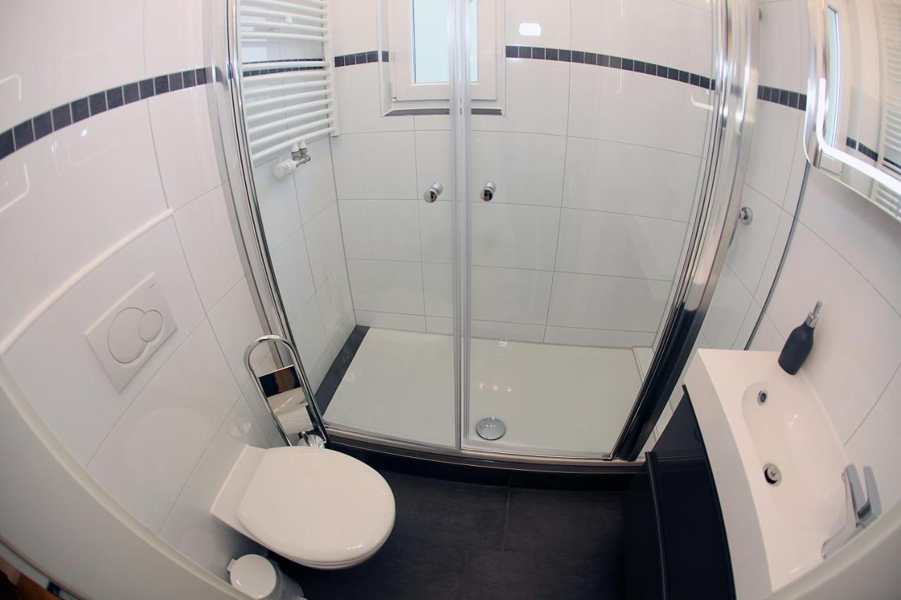 Jessop Haus Apartment Любек Екстериор снимка